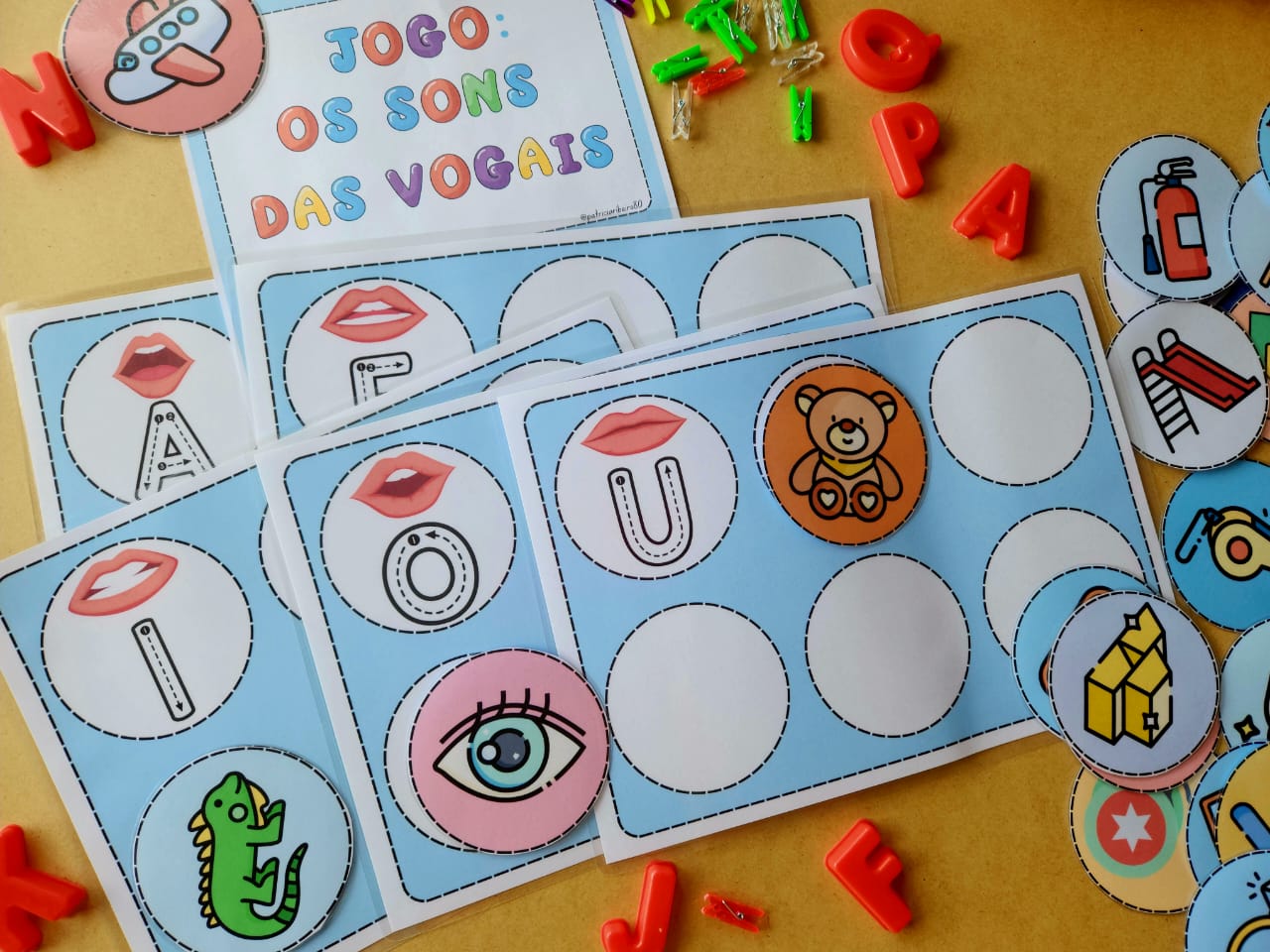 JOGO: Sons das vogais – Patricia Pedagógicos – Alfabetização lúdica e ...